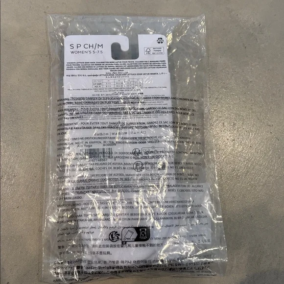 NWT Authentic ALO Yoga Women's Lettuce Edge Socks & Alo gift bag - Picture 8 of 13